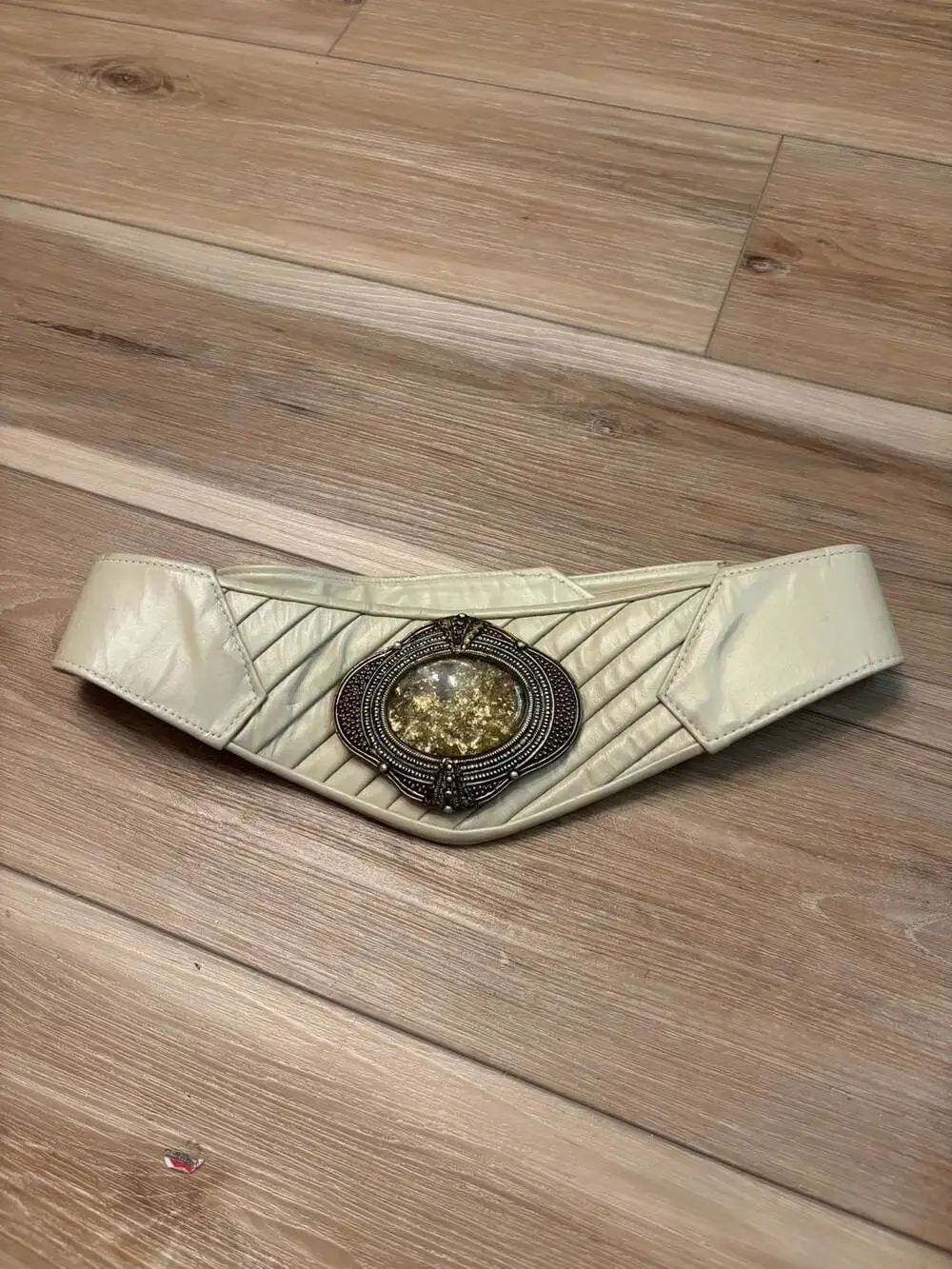 Vintage 80s Cream Leather Wide Cinch Waist Belt with Baroque Statement Buckle